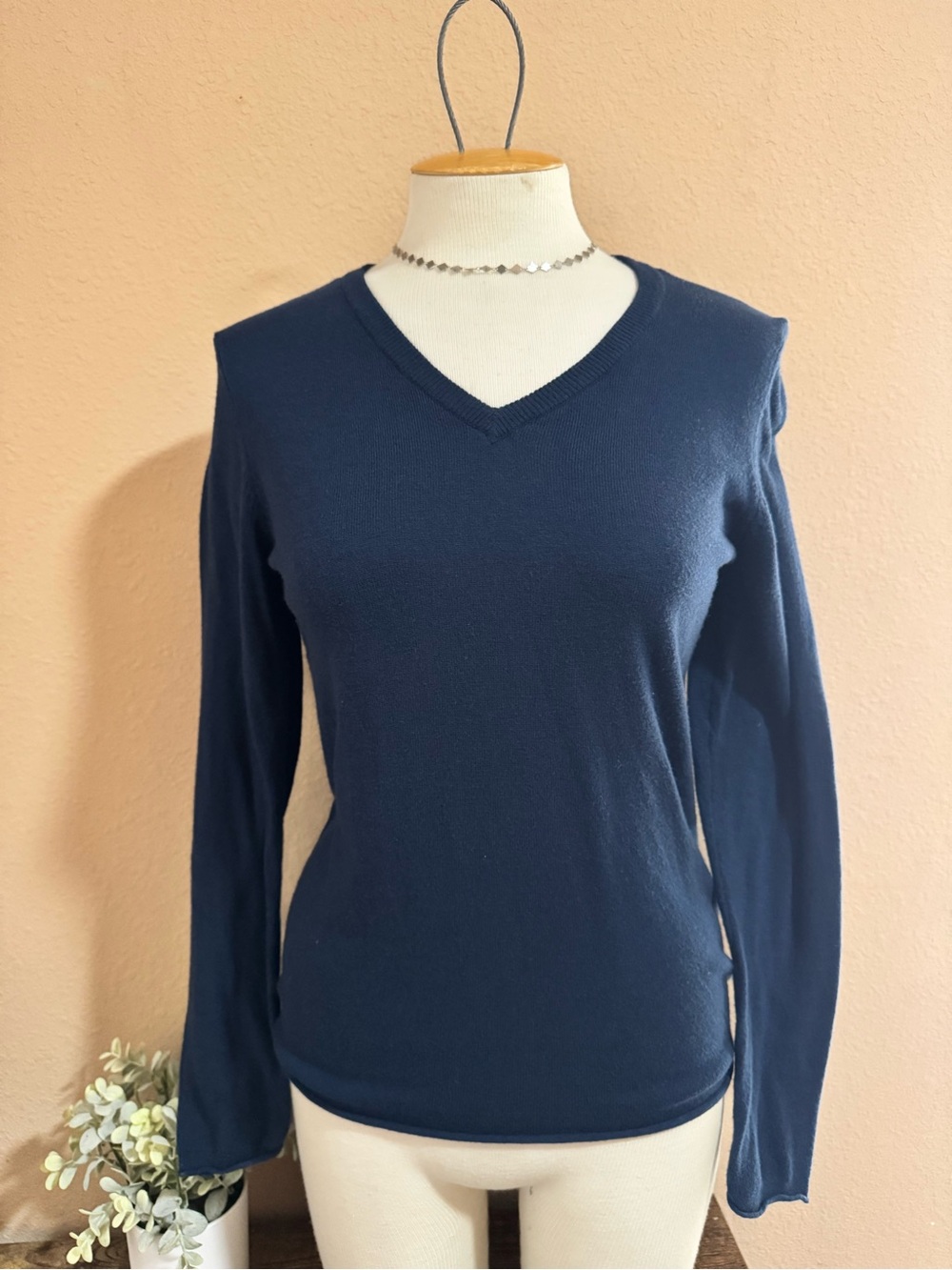 Mossimo Supply Co. Navy V-Neck Long Sleeve Knit Top